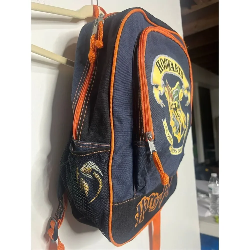 Harry Potter Hogwarts Vintage 2001 Crest Backpack Great Condition